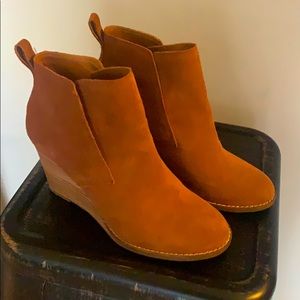 Lucky Brand Booties!